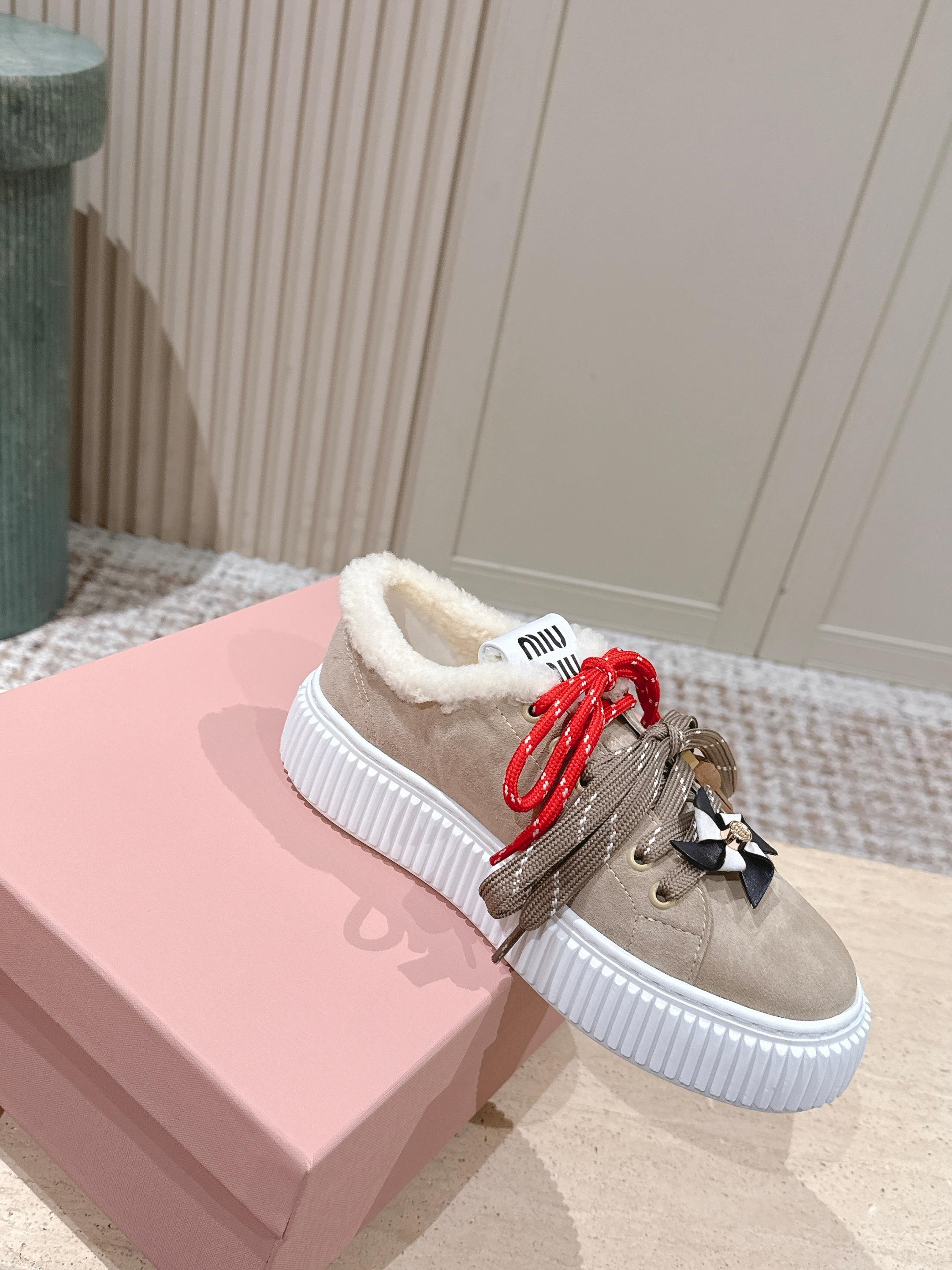 MIUMIU 25S SNEAKERS 50MM IN DARK BEIGE SUEDE WITH SHEARLING