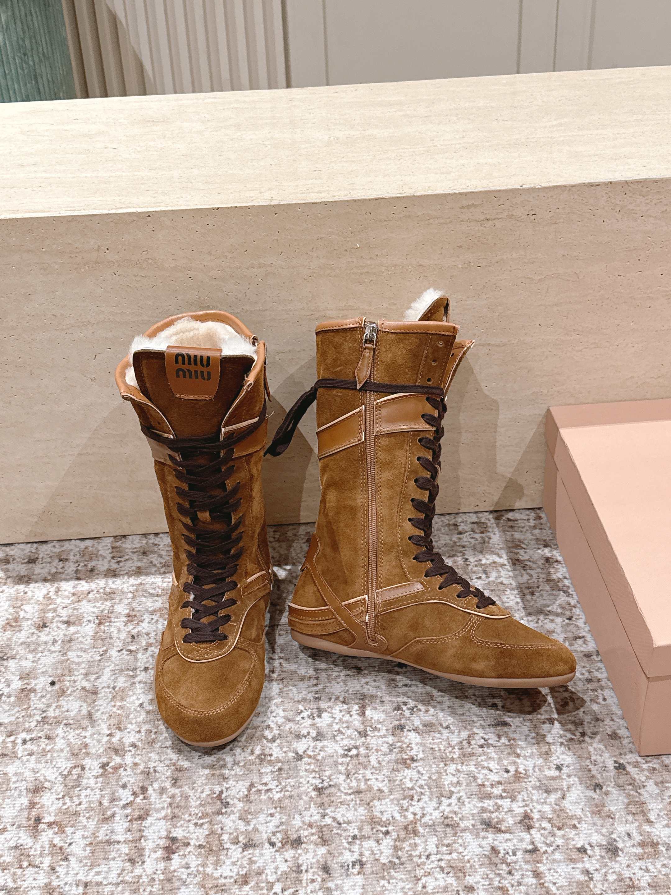 MIUMIU 25S ANKLE BOOTS IN CARAMEL BROWN SUEDE WITH SHEARLING