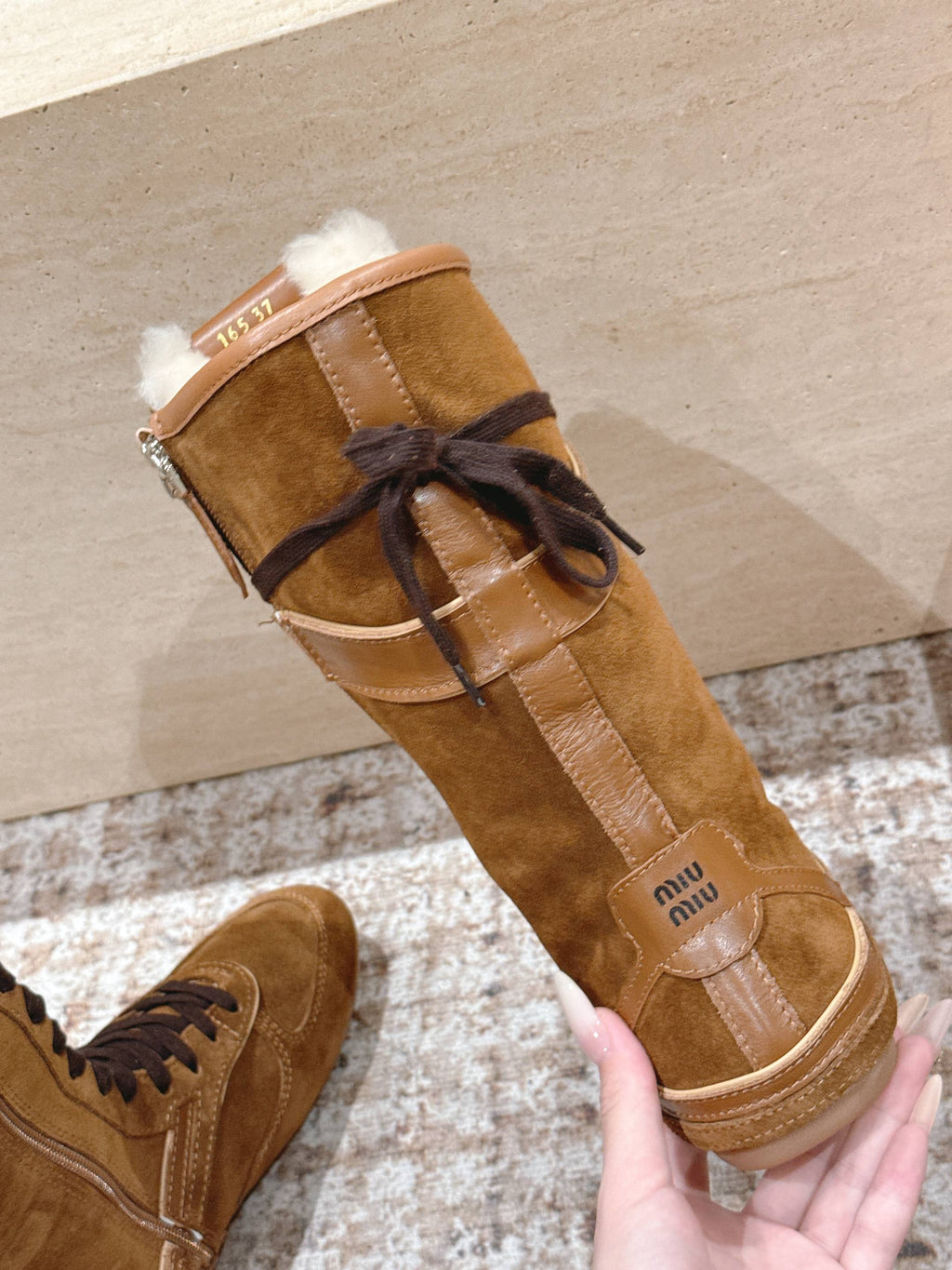 MIUMIU 25S ANKLE BOOTS IN CARAMEL BROWN SUEDE WITH SHEARLING