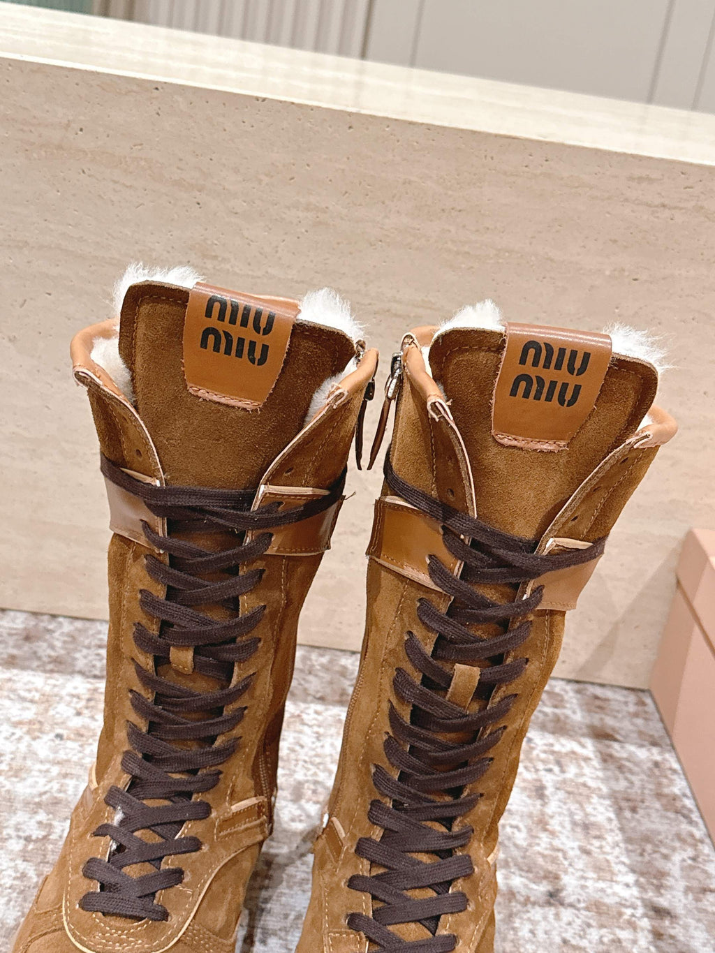 MIUMIU 25S ANKLE BOOTS IN CARAMEL BROWN SUEDE WITH SHEARLING