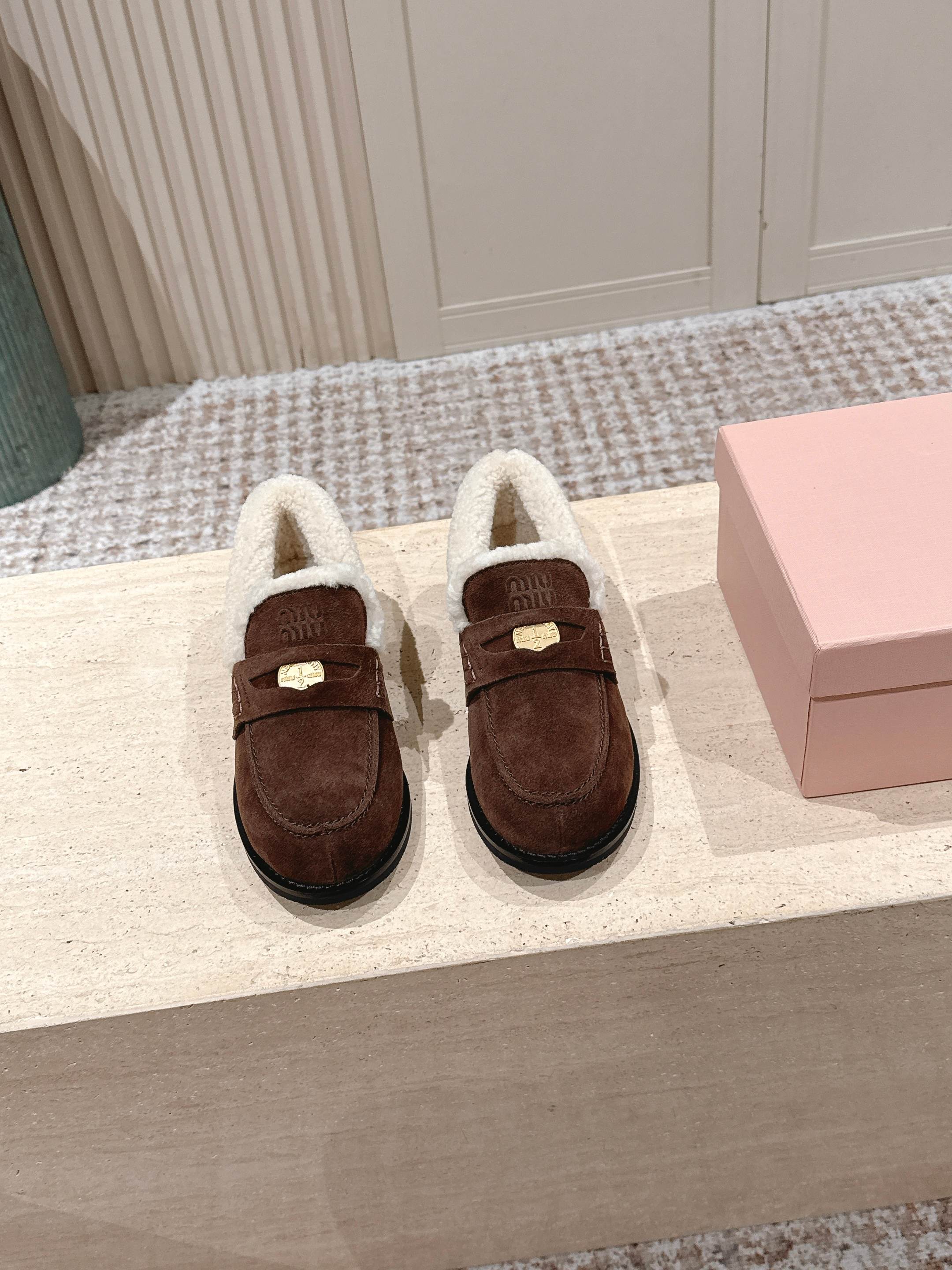 MIUMIU 25S PENNY LOAFERS 20MM IN DARK BROWN SUEDE WITH SHEARLING