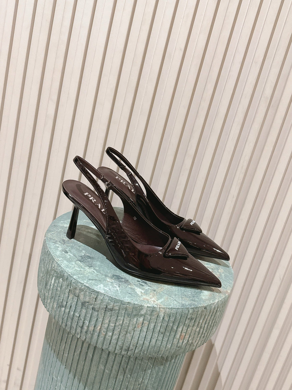 PRADA 26S POINTED-TOE SLINGBACK HEELS 75MM IN DARK BROWN PATENT CALFSKIN