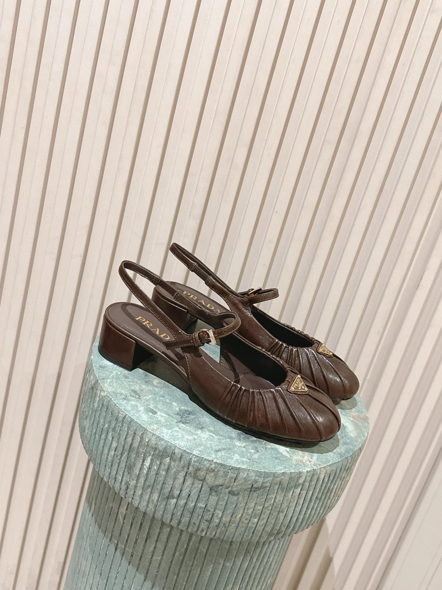 PRADA 26S SLINGBACK SANDALS 40MM IN DARK BROWN CALFSKIN WITH LOGO