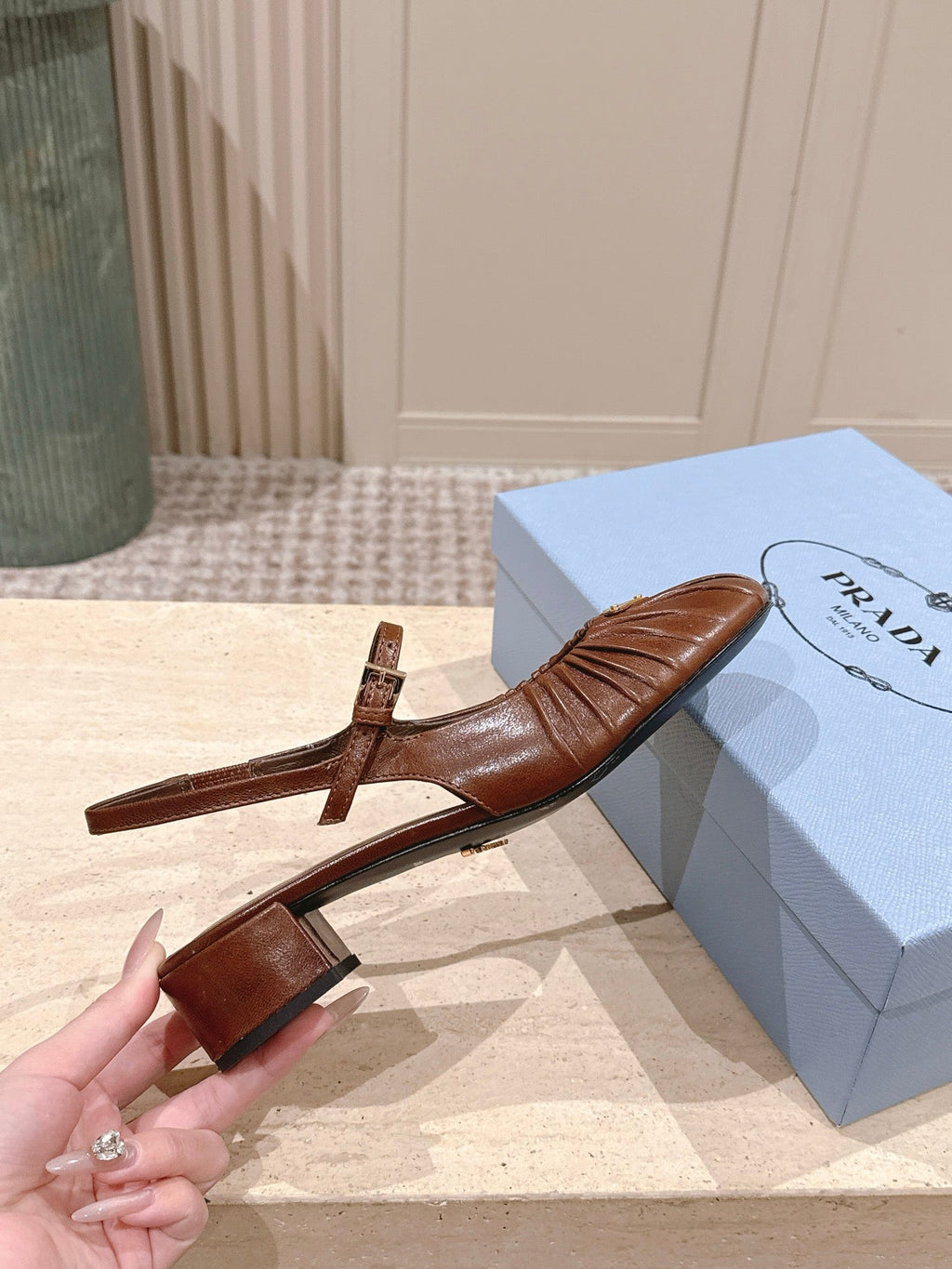 PRADA 26S SLINGBACK SANDALS 40MM IN CARAMEL BROWN CALFSKIN WITH LOGO