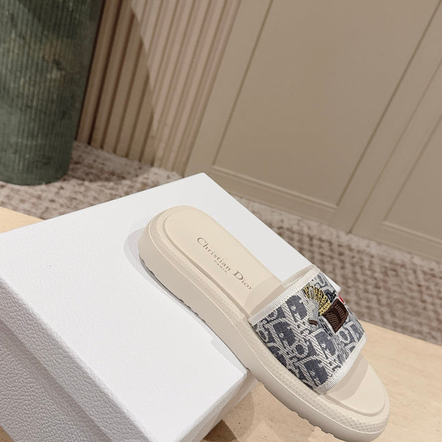 DIOR 26S SLIDE SANDALS IN WHITE MONOGRAM EMBROIDERED CANVAS