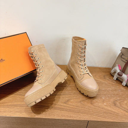 HM 26S LACE-UP ANKLE BOOTS IN BEIGE LAMBSKIN AND SUEDE STYLE 3