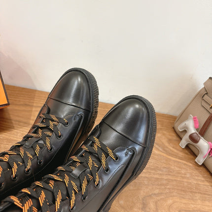 HM 26S LACE-UP ANKLE BOOTS IN BLACK LAMBSKIN
