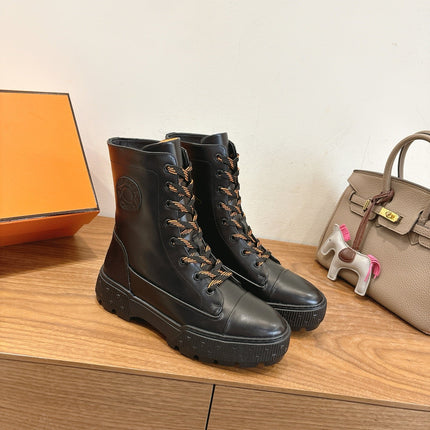 HM 26S LACE-UP ANKLE BOOTS IN BLACK LAMBSKIN