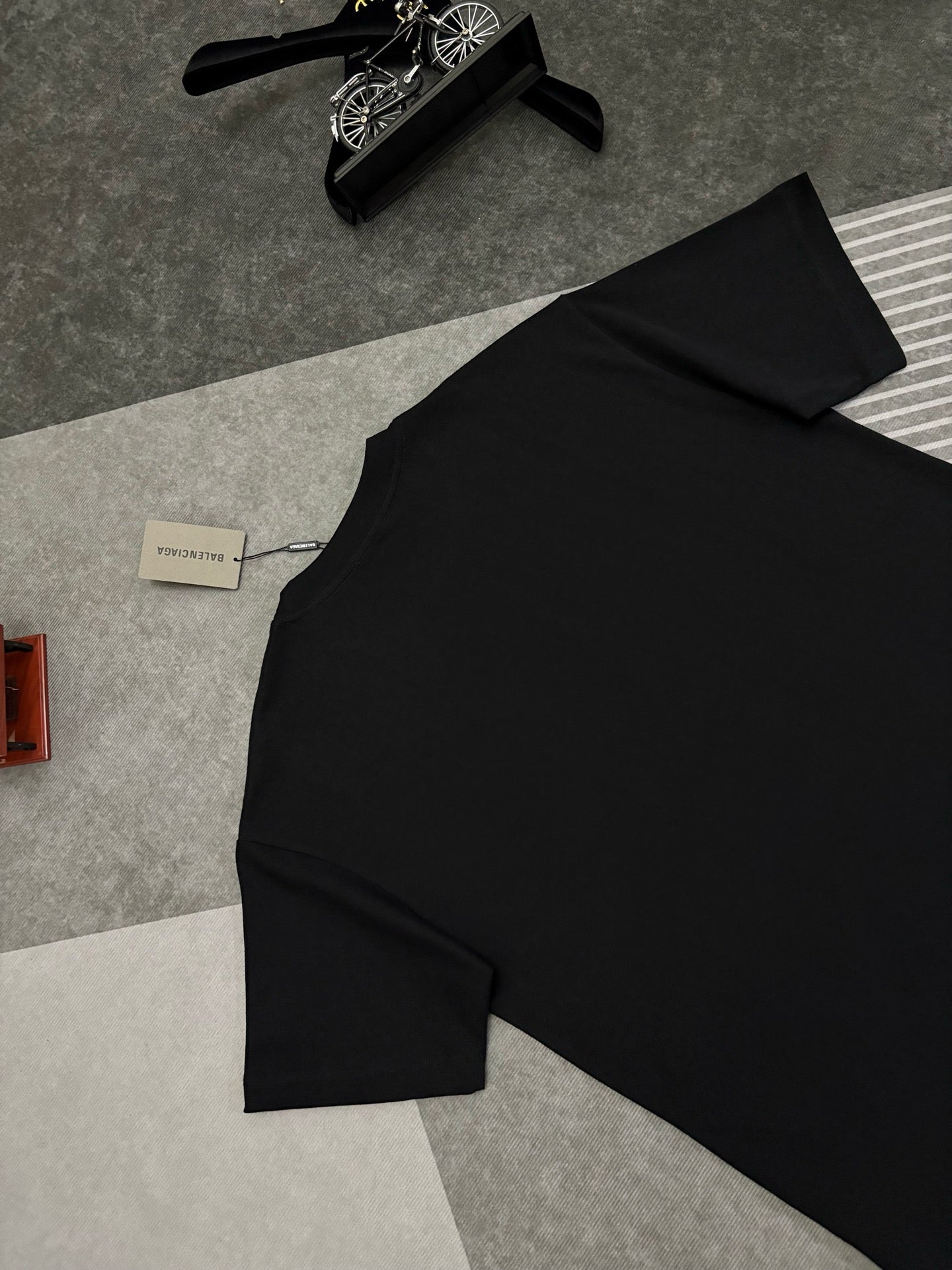 BALENCIAGA 26S SHORT SLEEVE T-SHIRT 136