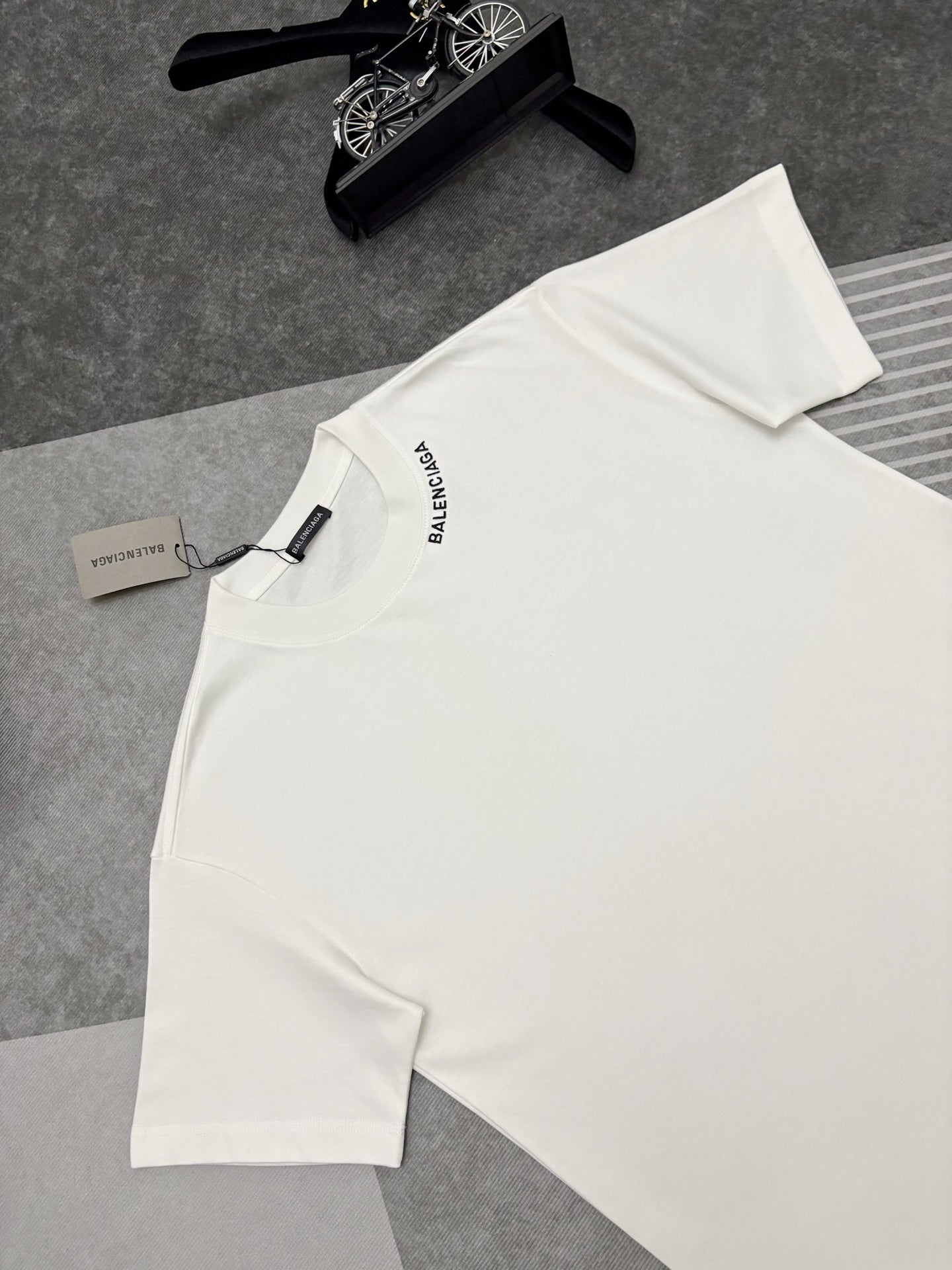 BALENCIAGA 26S SHORT SLEEVE T-SHIRT 135