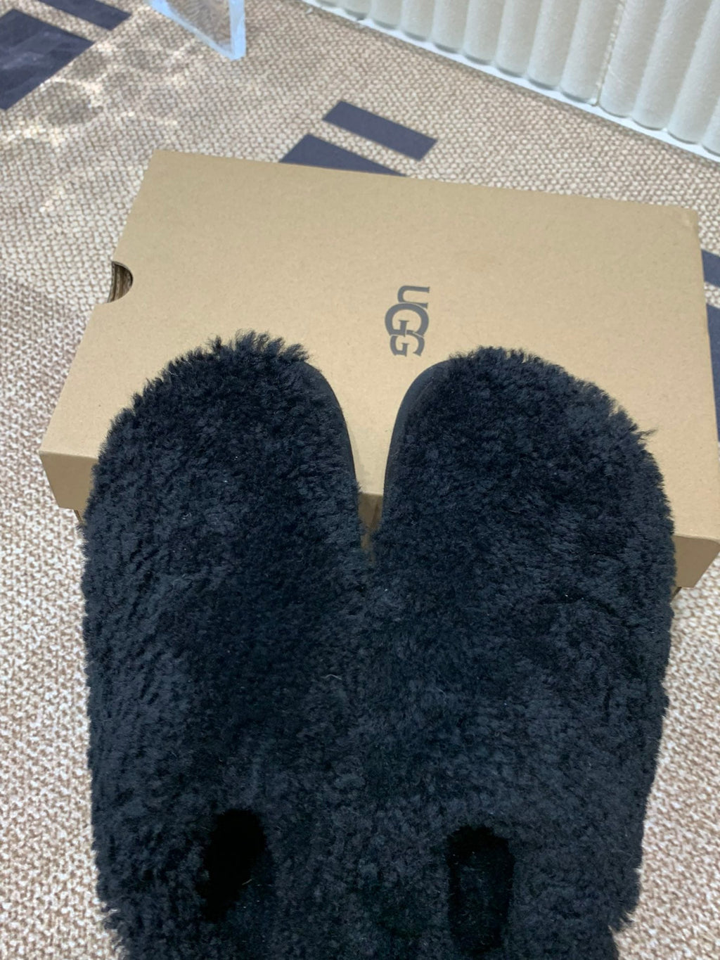 TASMAN MAXI CURLY IN BLACK SUEDE AND SHEARLING