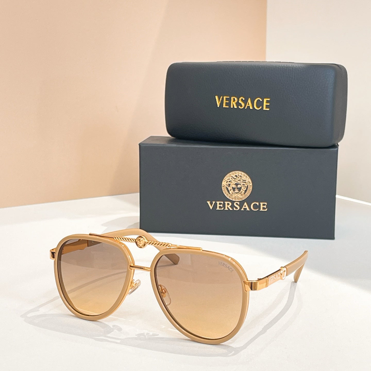 MEDUSA ROLLER PILOT FRAME SUNGLASSES VE6815 IN ACETATE