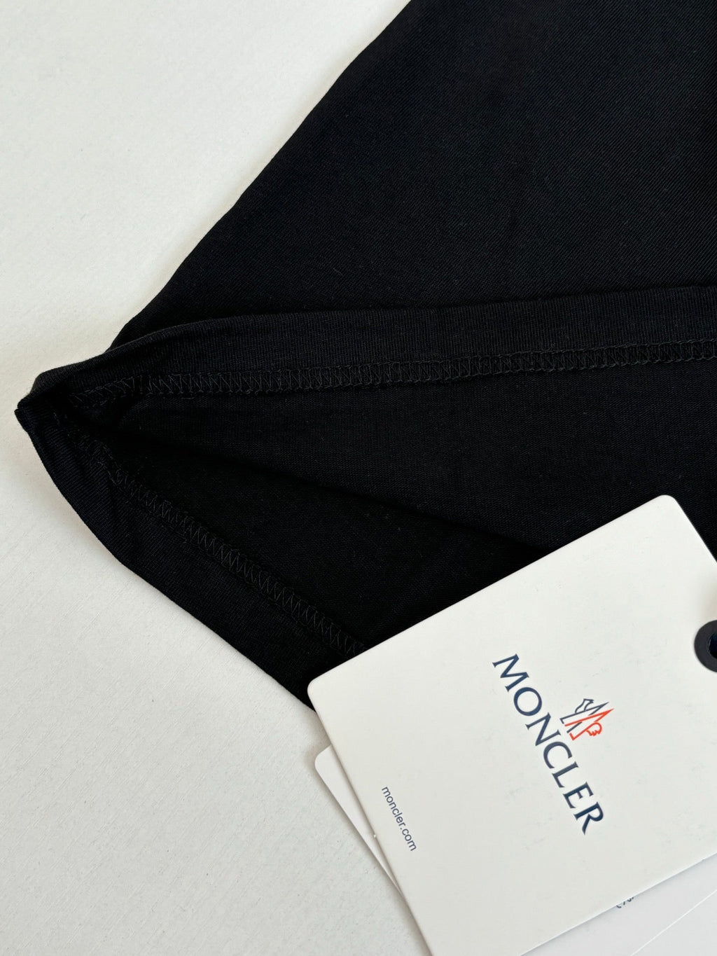 MONCLER 26S CREWNECK SHORT SLEEVE T-SHIRT 573