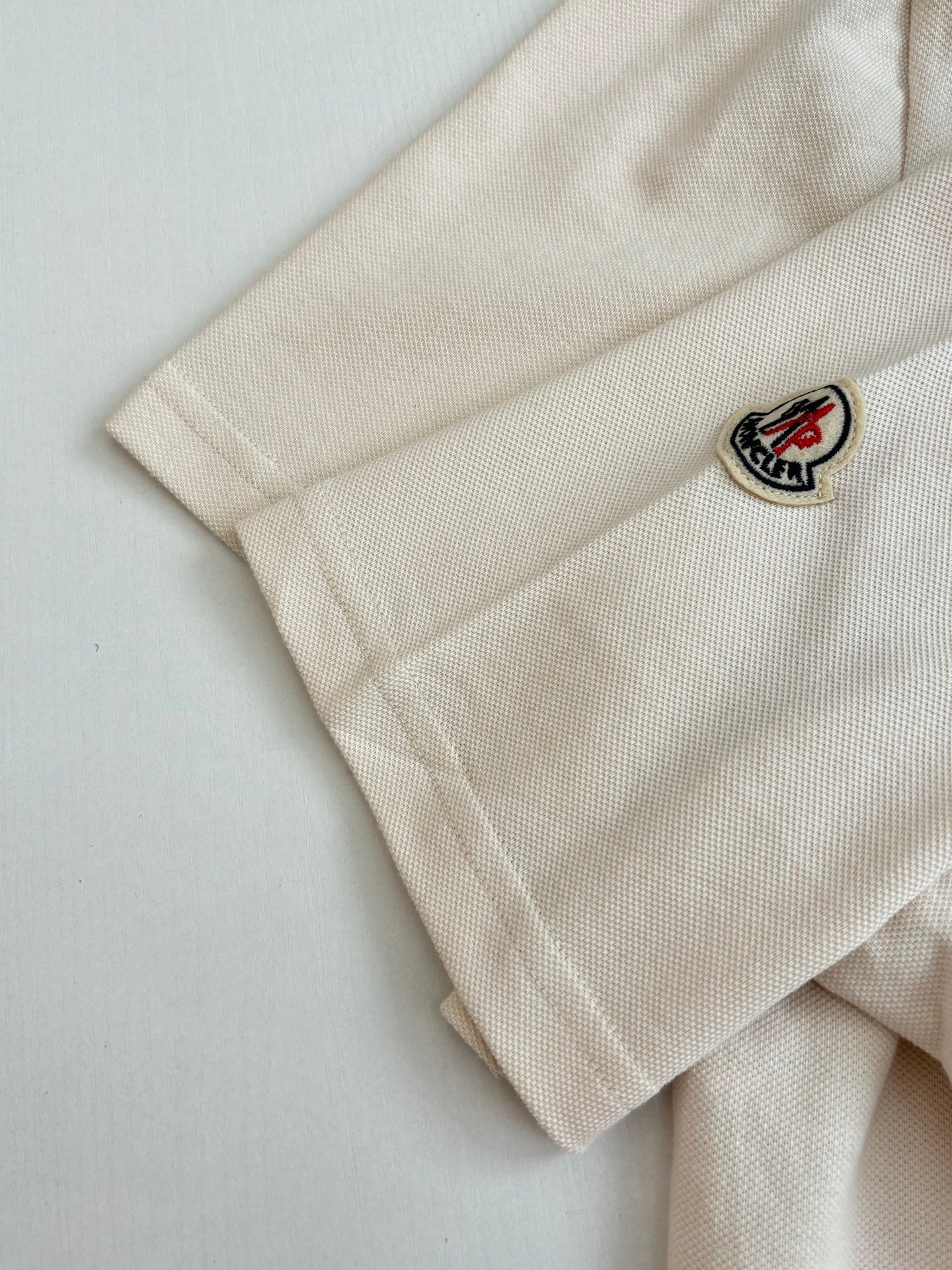 MONCLER 26S SHORT SLEEVE POLO SHIRT 576