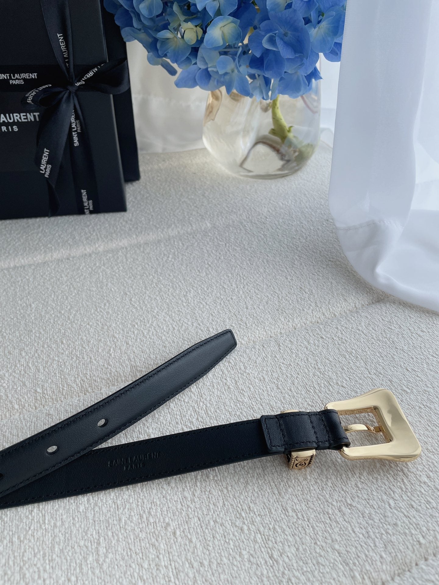 YSL 25S BELT 20 MM IN BLACK CALFSKIN 571486