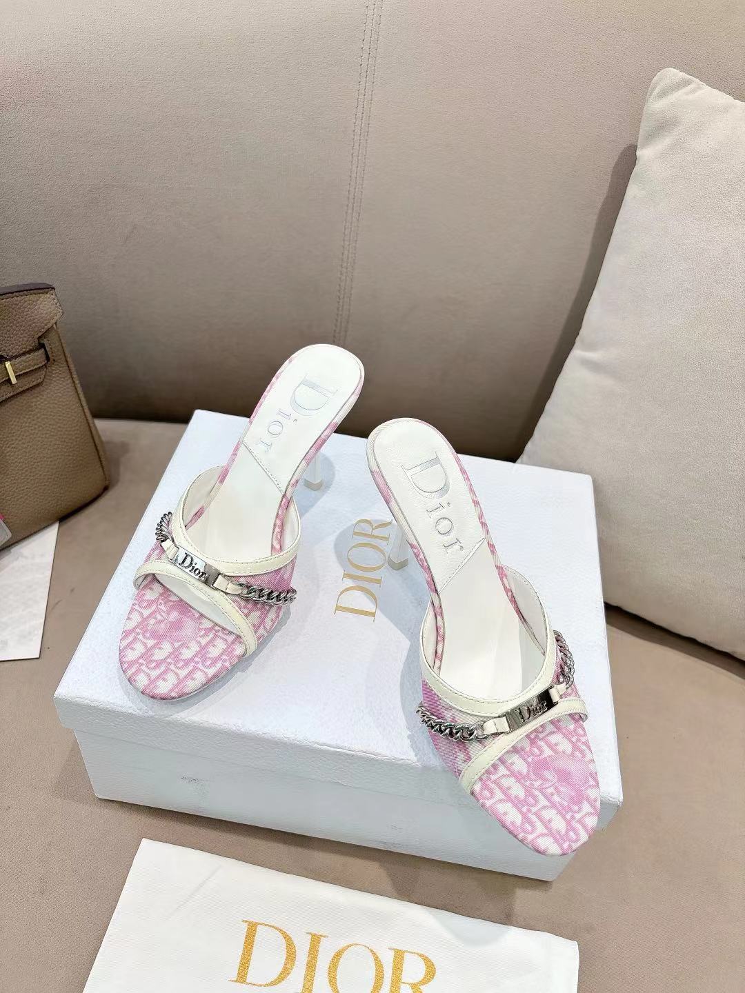 DIOR 26S KITTEN HEEL SLIDE SANDALS 85MM IN PINK MONOGRAM CANVAS CALFSKIN CHAIN STRAP