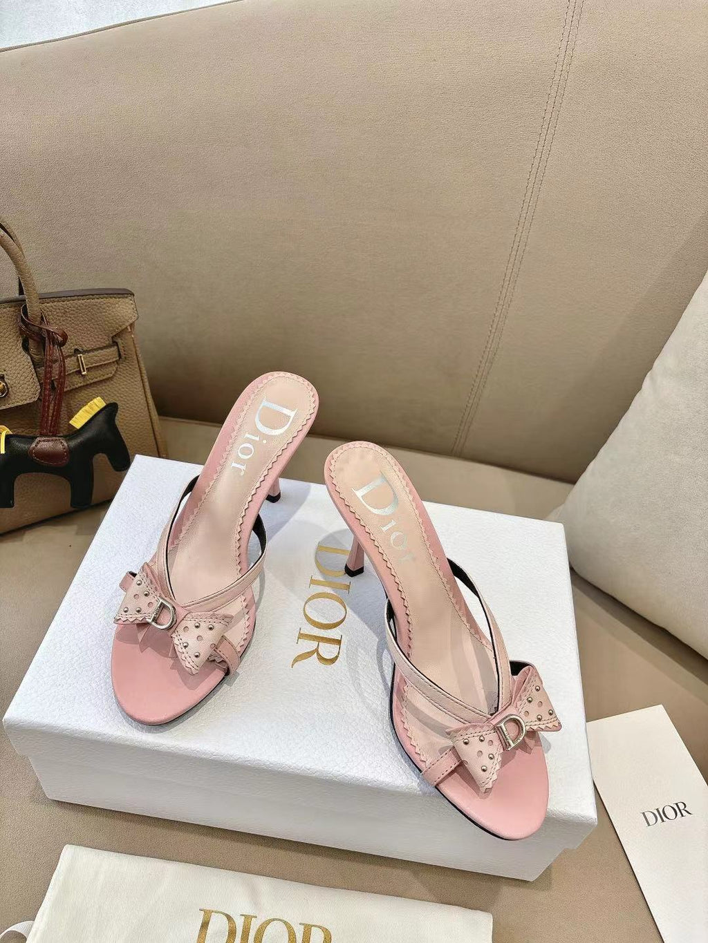 DIOR 26S KITTEN HEEL SANDALS 85MM IN PINK CALFSKIN BOW STUDDED