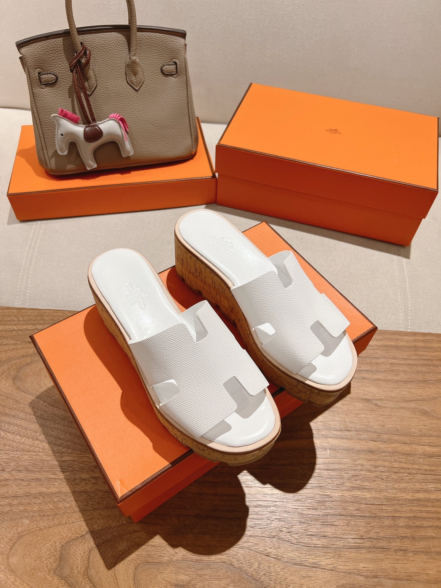 HM 25S HIGH WEDGE SANDALS IN WHITE LAMBSKIN STYLE 34