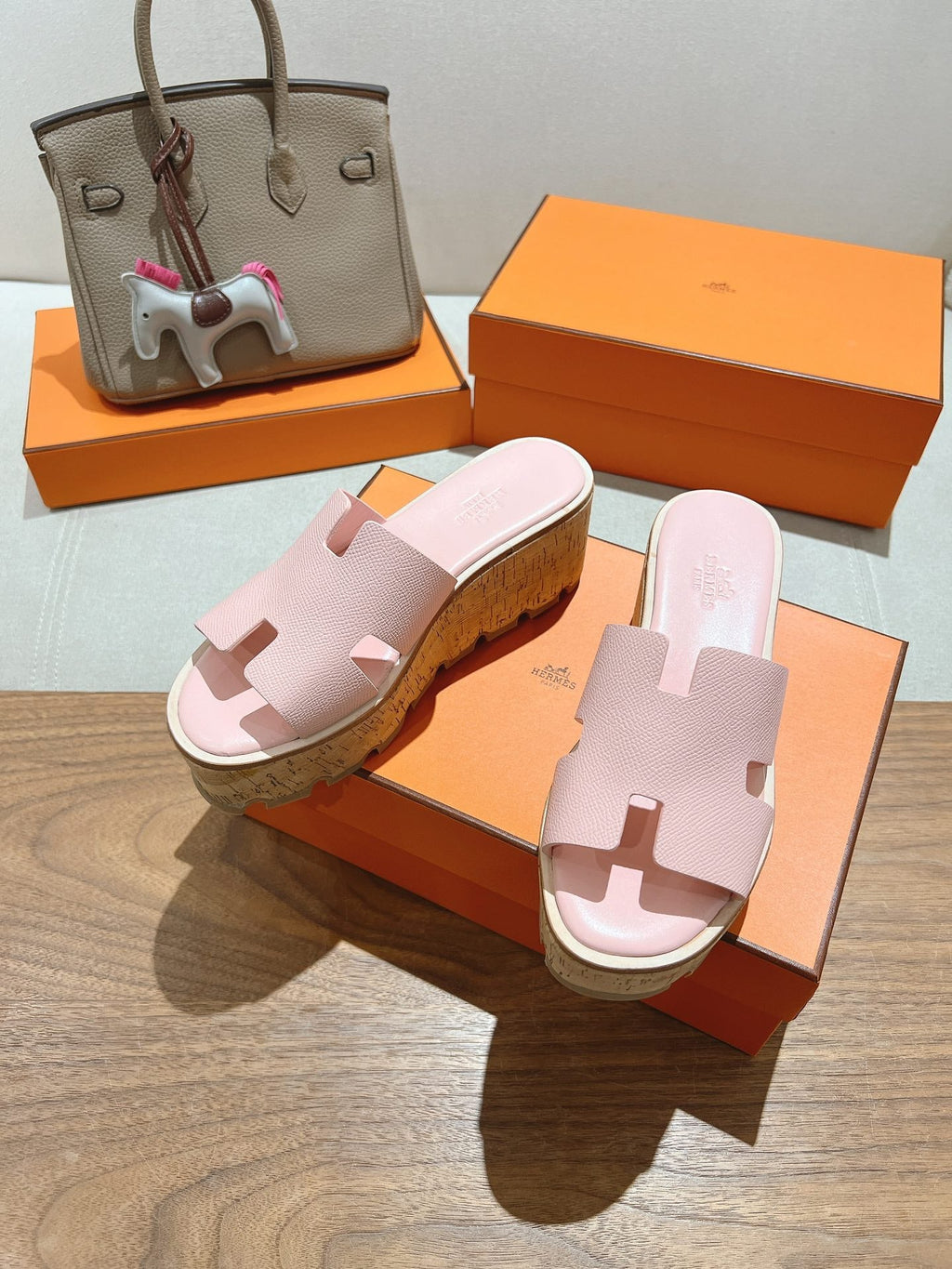 HM 25S HIGH WEDGE SANDALS IN PASTEL PINK LAMBSKIN STYLE 29