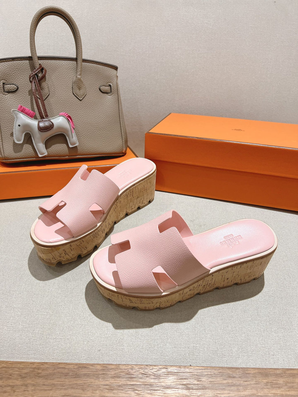 HM 25S HIGH WEDGE SANDALS IN PASTEL PINK LAMBSKIN STYLE 29