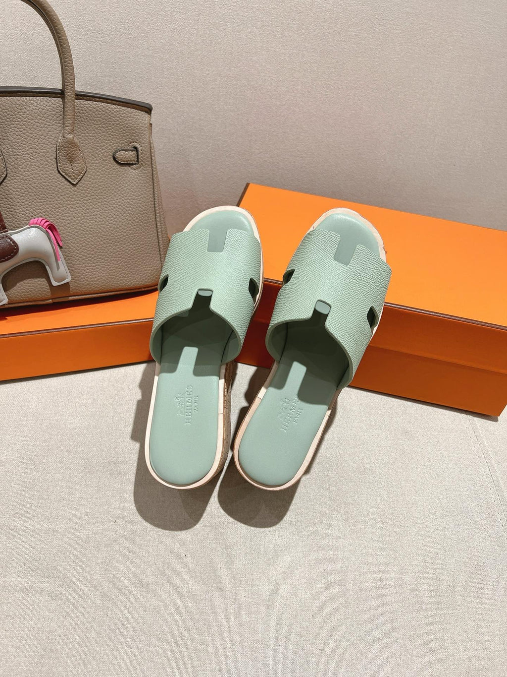 HM 25S HIGH WEDGE SANDALS IN SOFT MINT GREEN LAMBSKIN STYLE 28