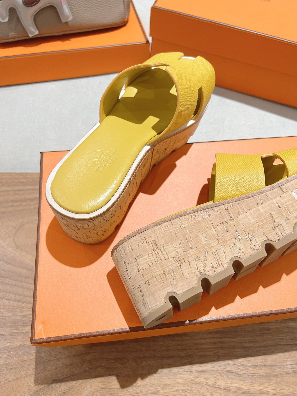 HM 25S HIGH WEDGE SANDALS IN DARK YELLOW LAMBSKIN STYLE 27