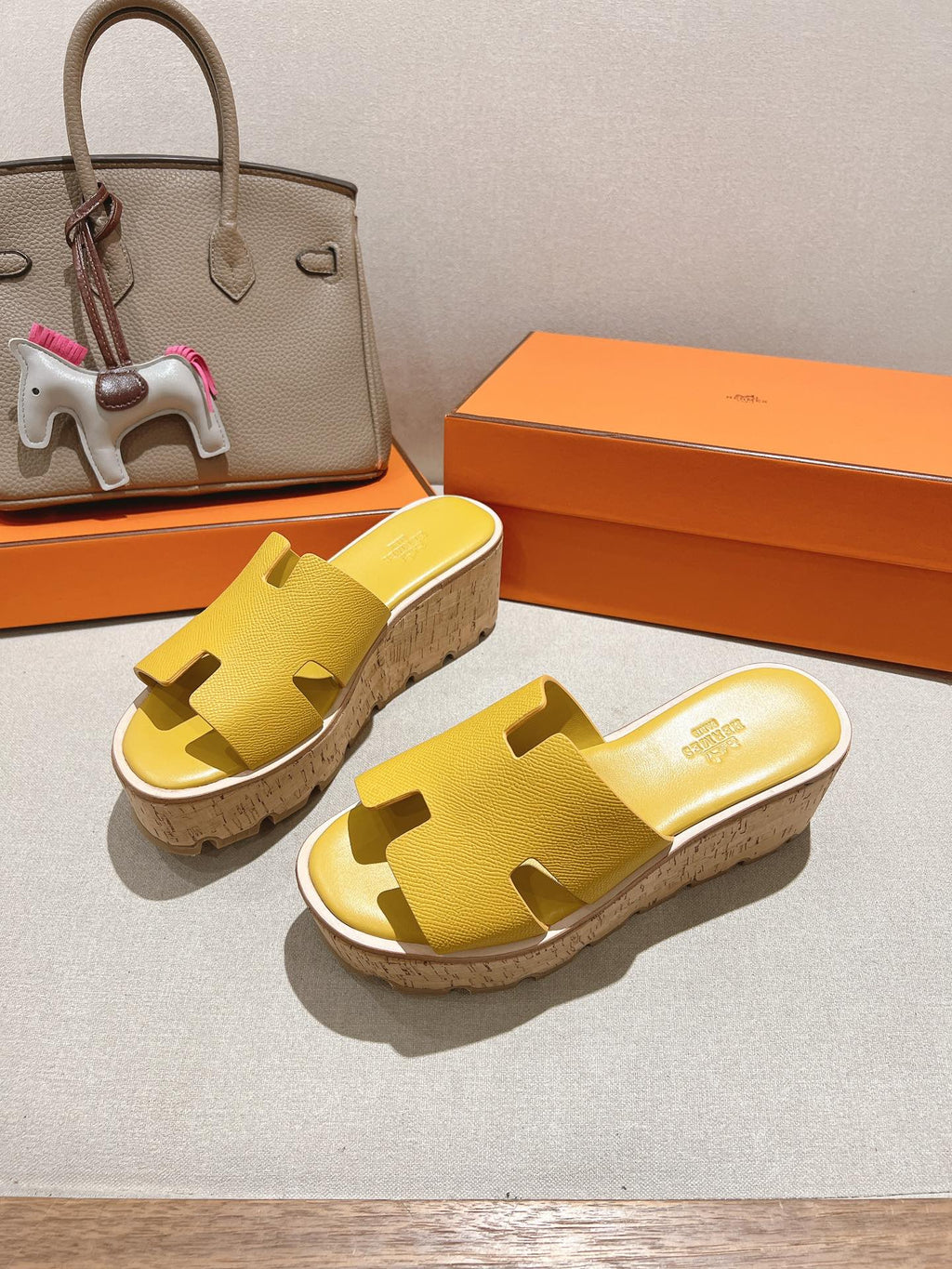 HM 25S HIGH WEDGE SANDALS IN DARK YELLOW LAMBSKIN STYLE 27