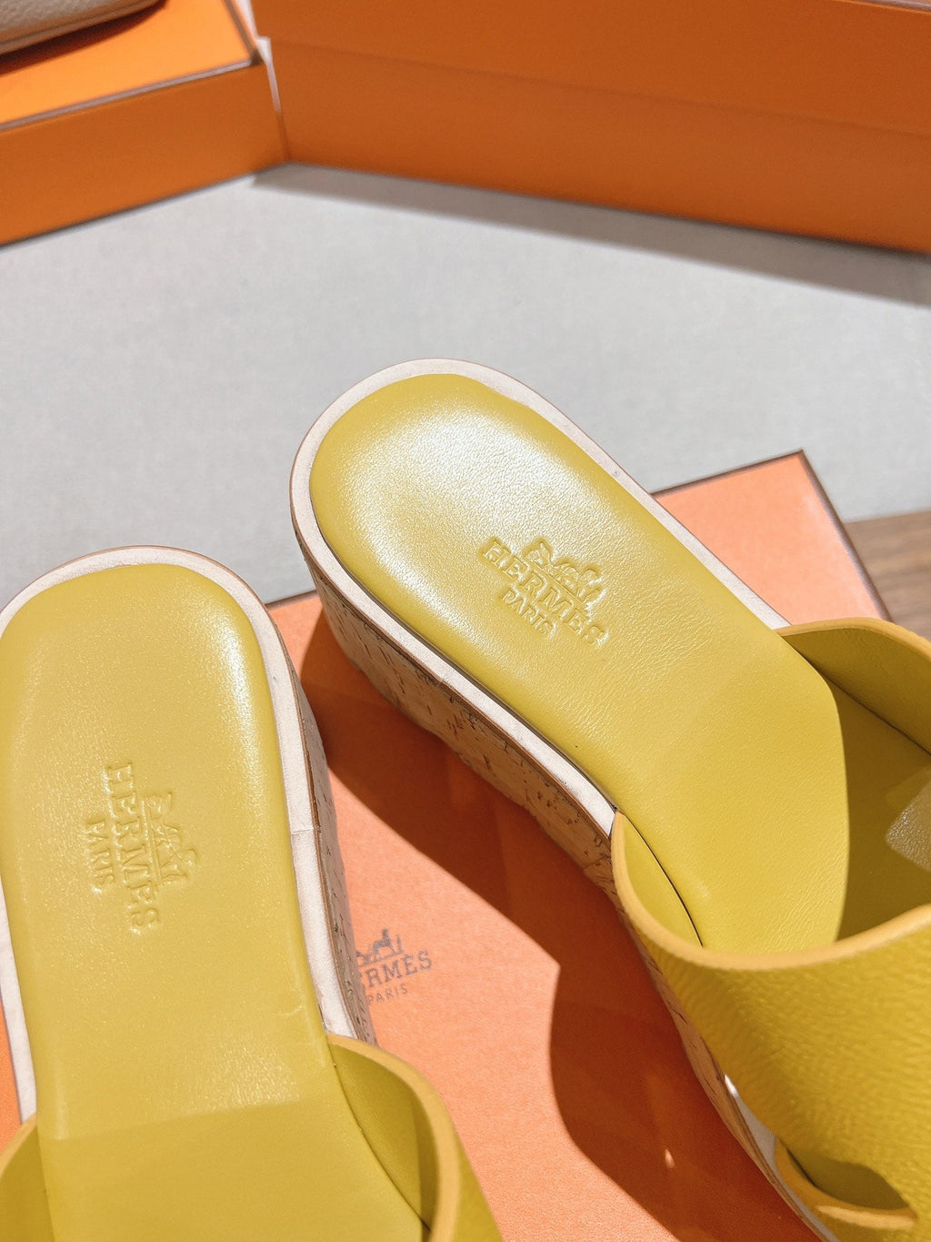 HM 25S HIGH WEDGE SANDALS IN DARK YELLOW LAMBSKIN STYLE 27