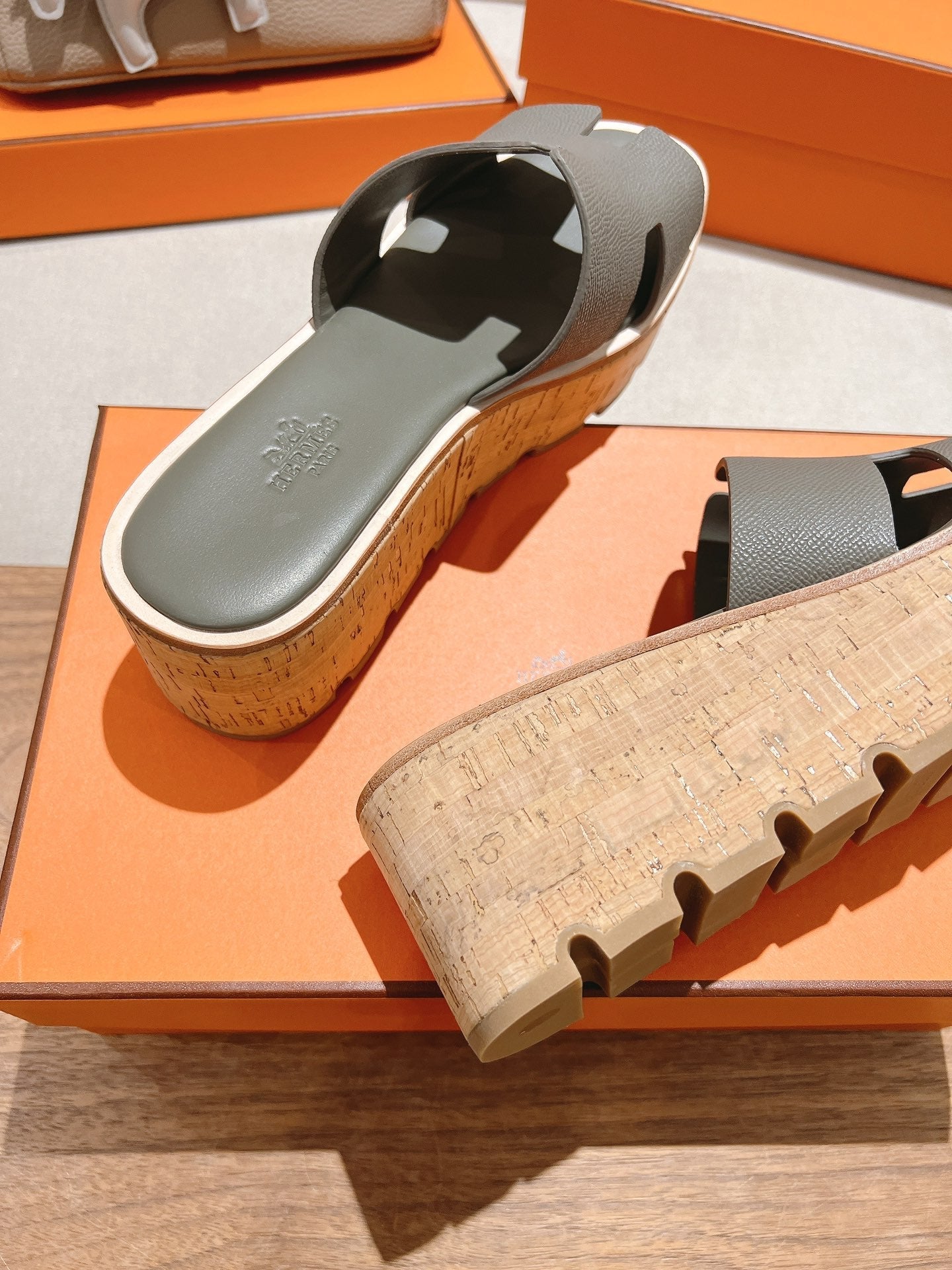 HM 25S HIGH WEDGE SANDALS IN DARK GREY LAMBSKIN STYLE 11
