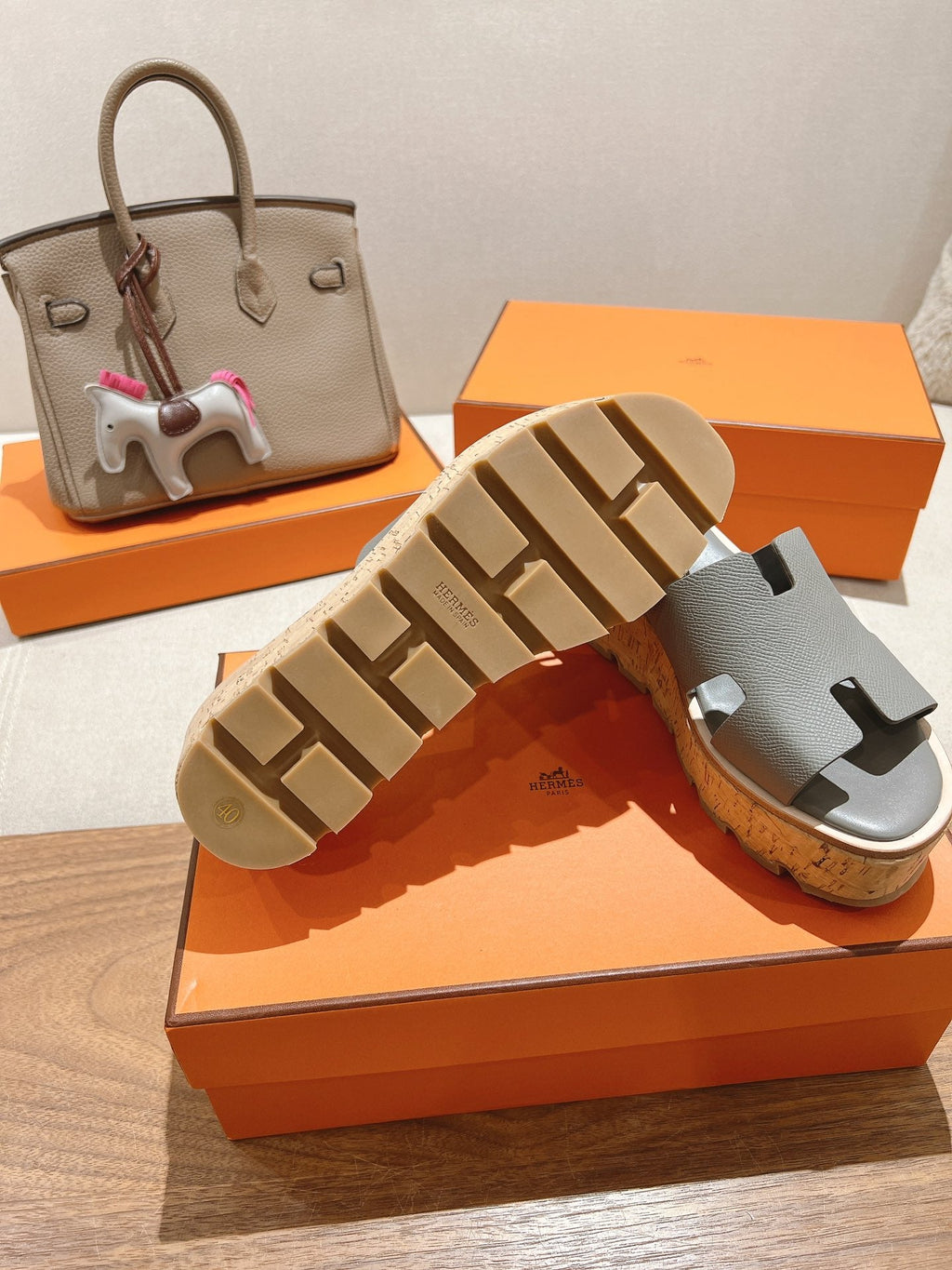 HM 25S HIGH WEDGE SANDALS IN LIGHT GREY LAMBSKIN STYLE 9