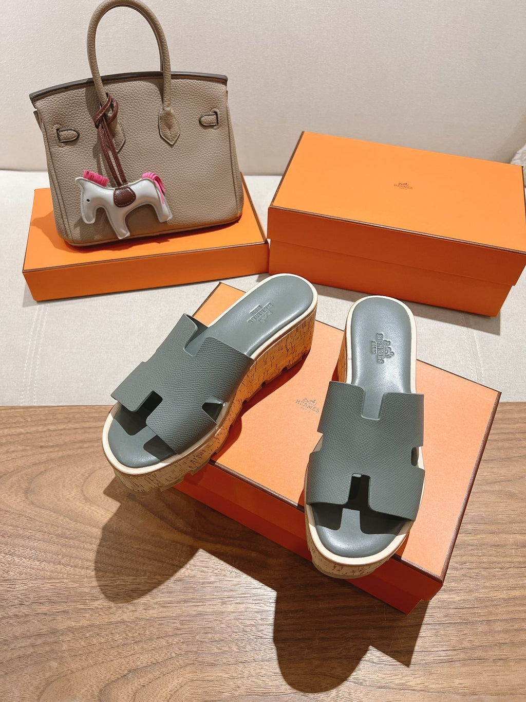 HM 25S HIGH WEDGE SANDALS IN GREY LAMBSKIN STYLE 7