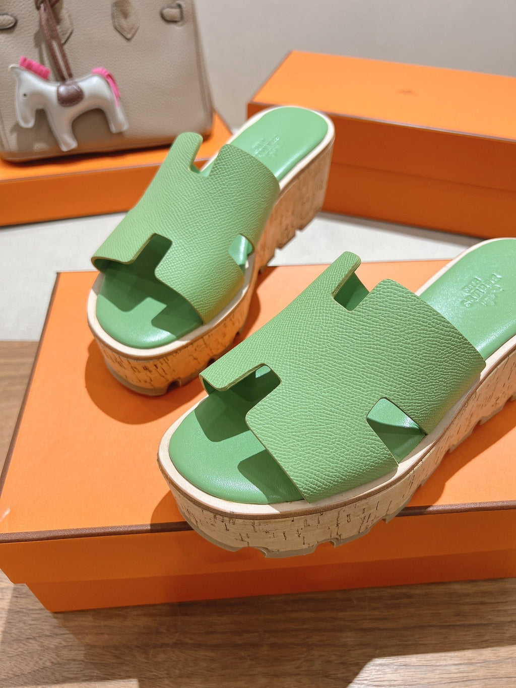HM 25S HIGH WEDGE SANDALS IN LIGHT GREEN LAMBSKIN STYLE 1