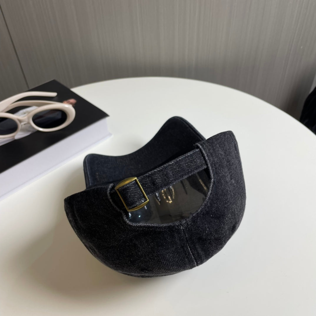 CELINE 26S BASEBALL CAP STYLE 96