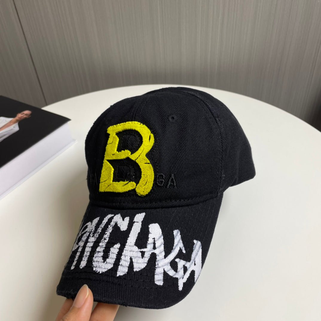 EMBROIDERED BASEBALL CAP IN BLACK CANVAS