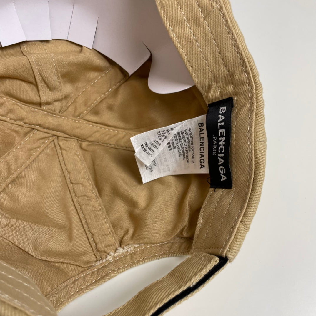 EMBROIDERED BASEBALL CAP IN BEIGE CANVAS