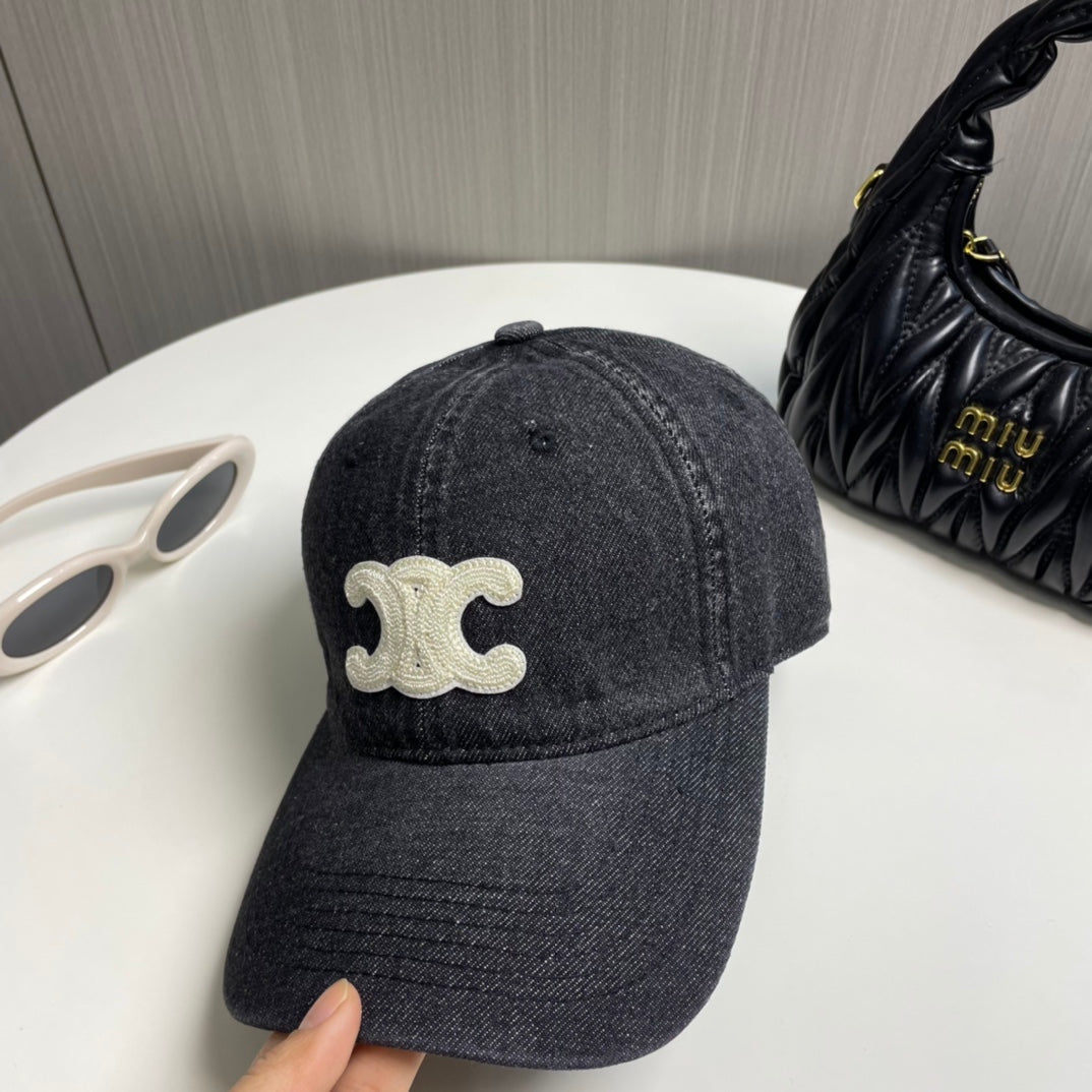 CELINE 26S BASEBALL CAP STYLE 72