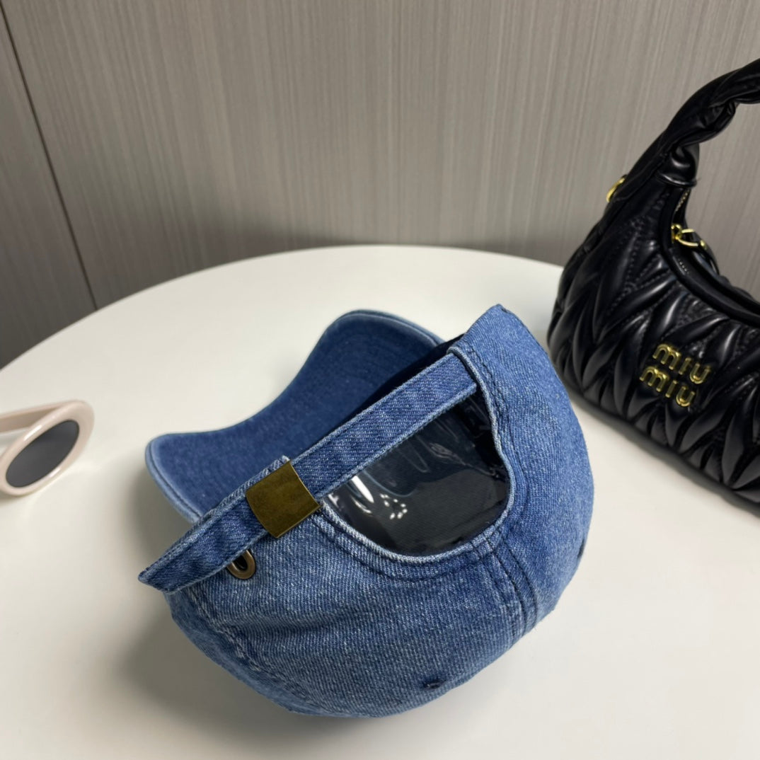 CELINE 26S BASEBALL CAP STYLE 71