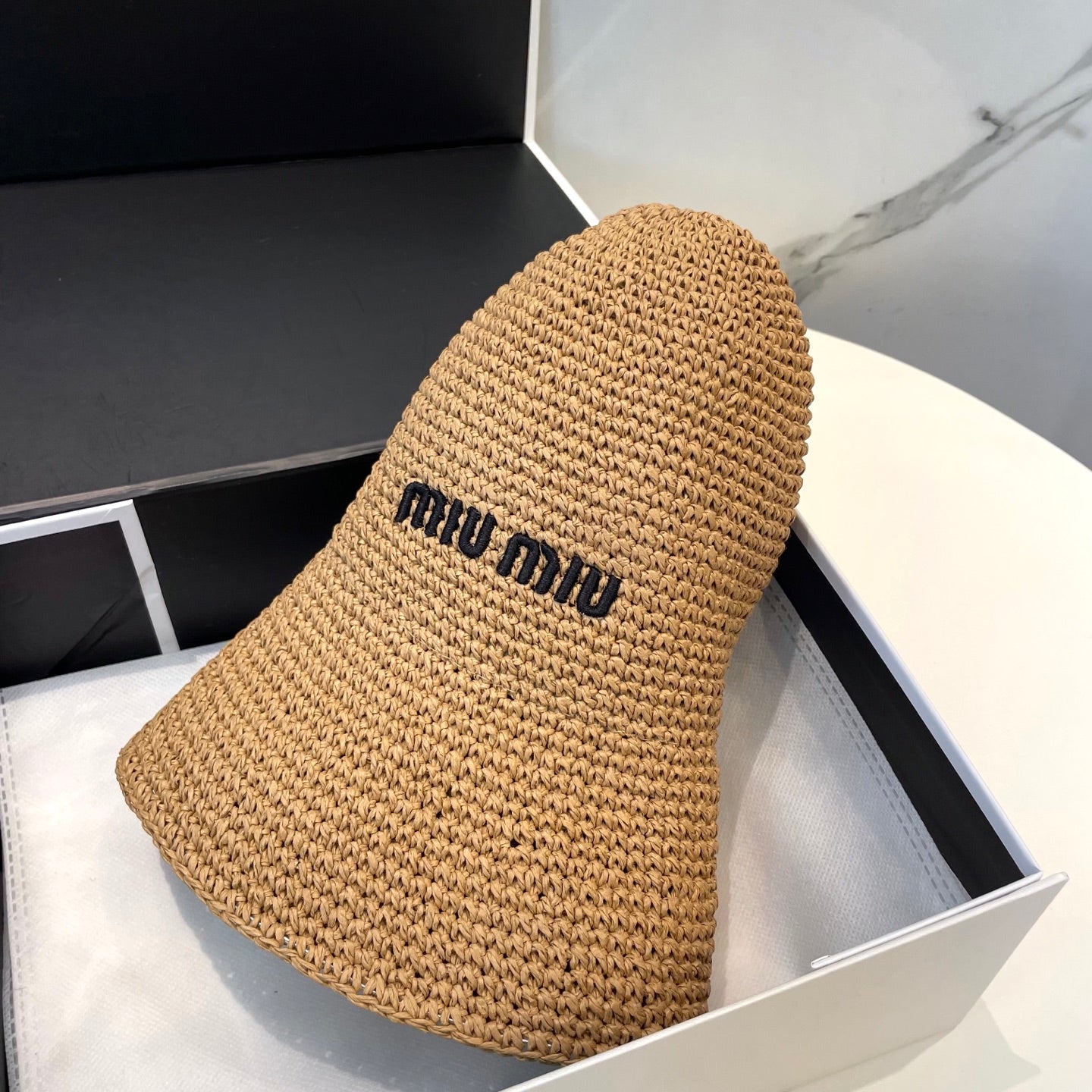 MIUMIU 26S WOVEN BUCKET HAT 339650