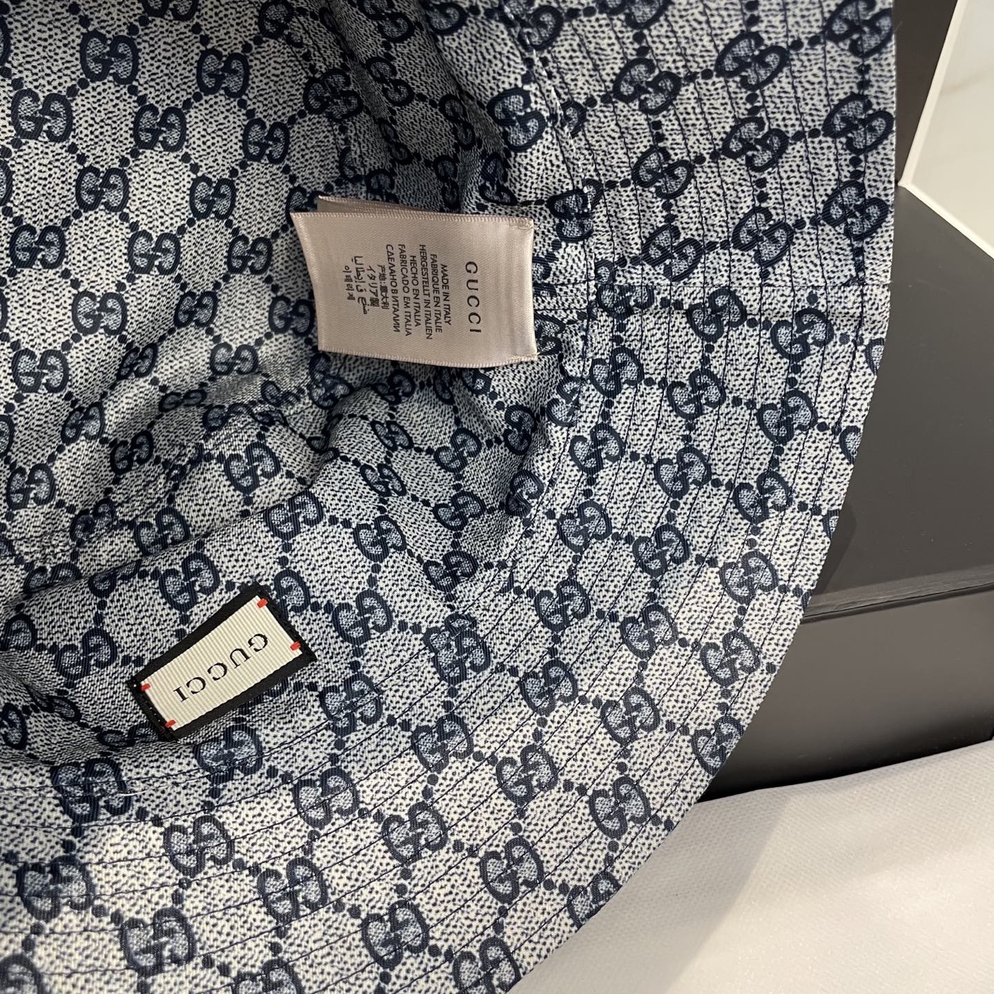 GUCCI 26S REVERSIBLE BUCKET HAT STYLE 13