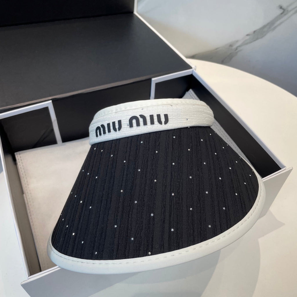 MIUMIU FASHION VISOR CAP IN WHITE MIX BLACK FABRIC