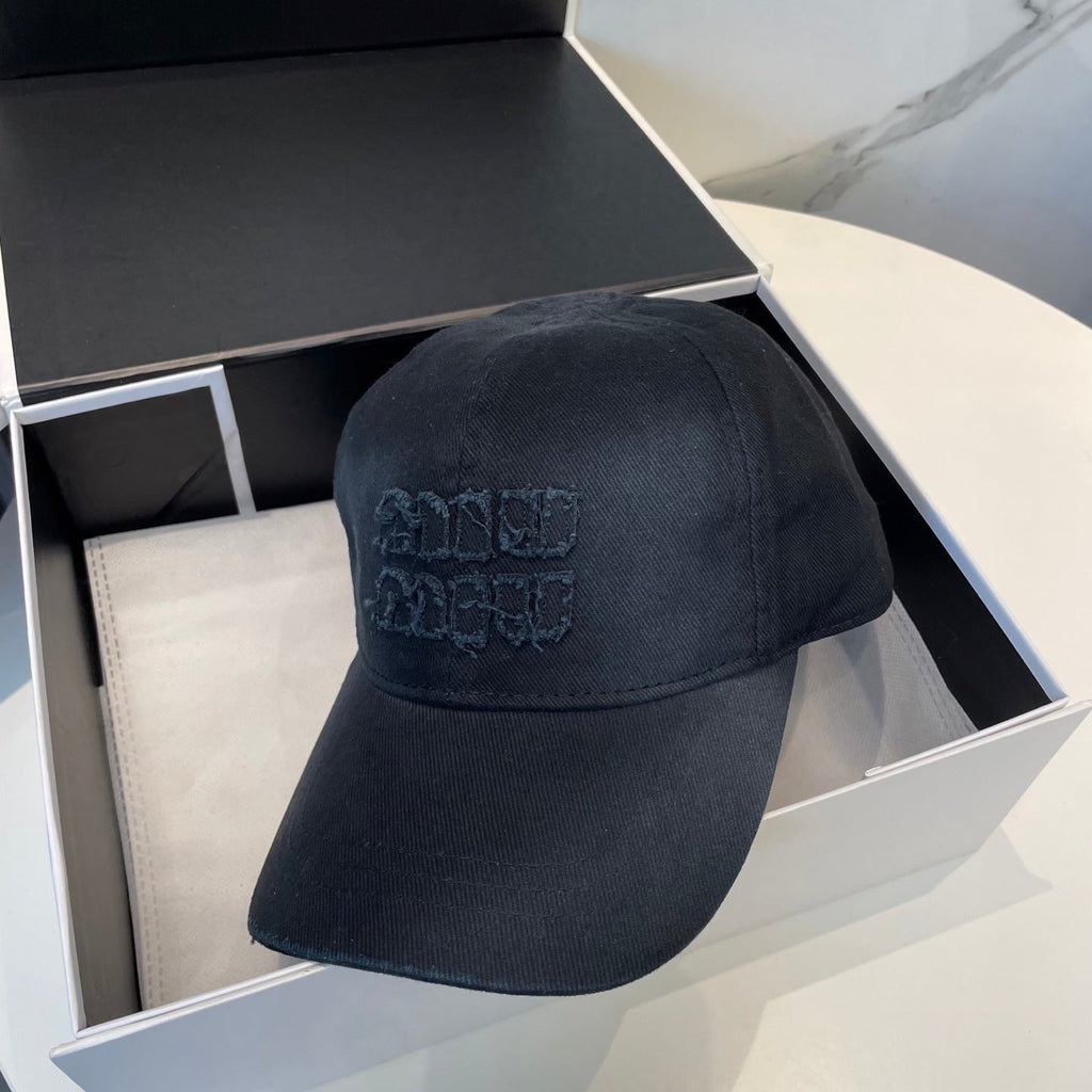 MIUMIU BASEBALL CAP STYLE 37