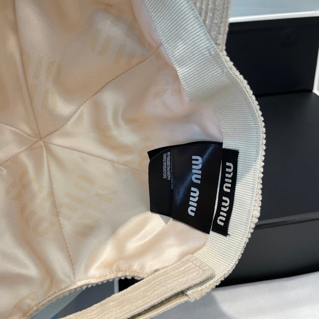 MIUMIU BASEBALL CAP IN CREAM WHITE VELVET