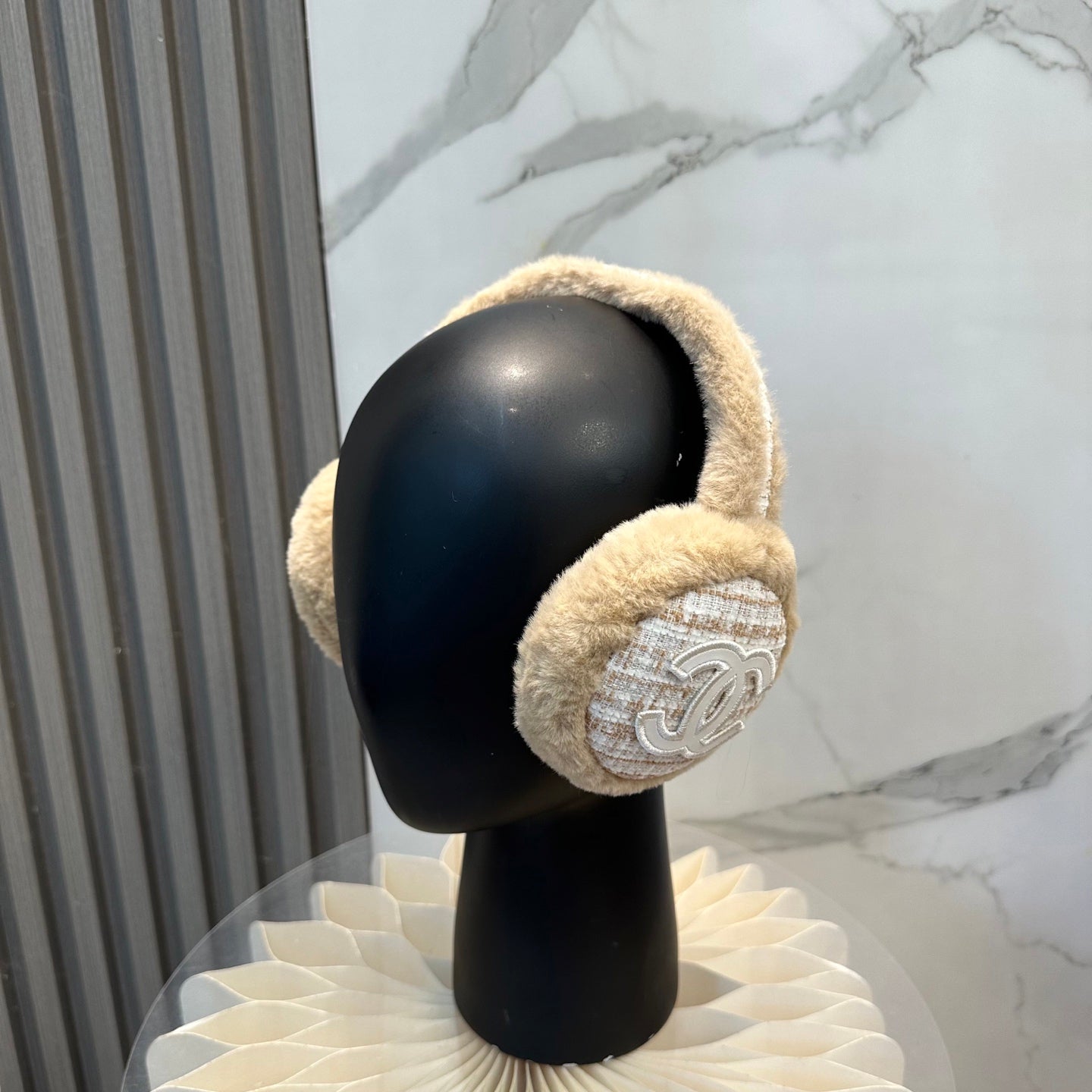 CHANEL 25S SKI EARMUFFS 90014102