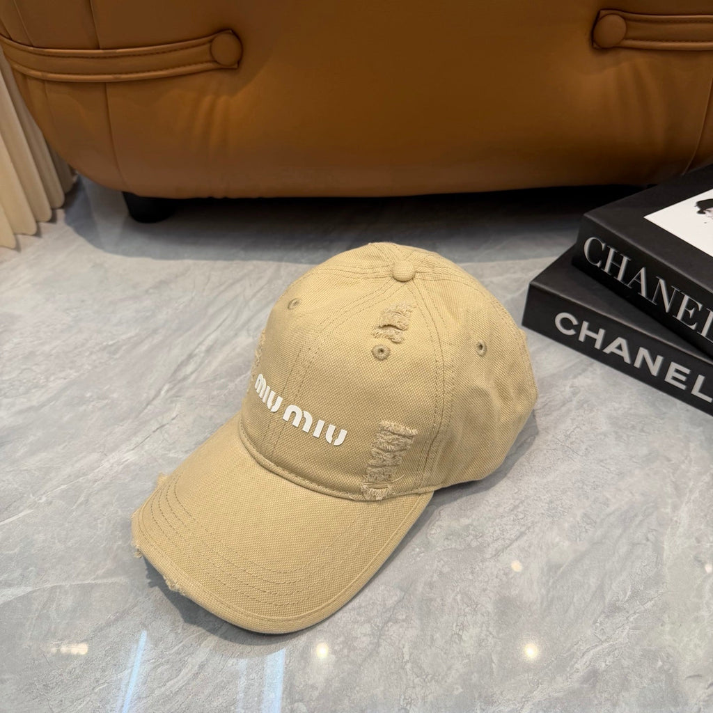 MIUMIU 26S CRYSTAL BASEBALL CAP 345238