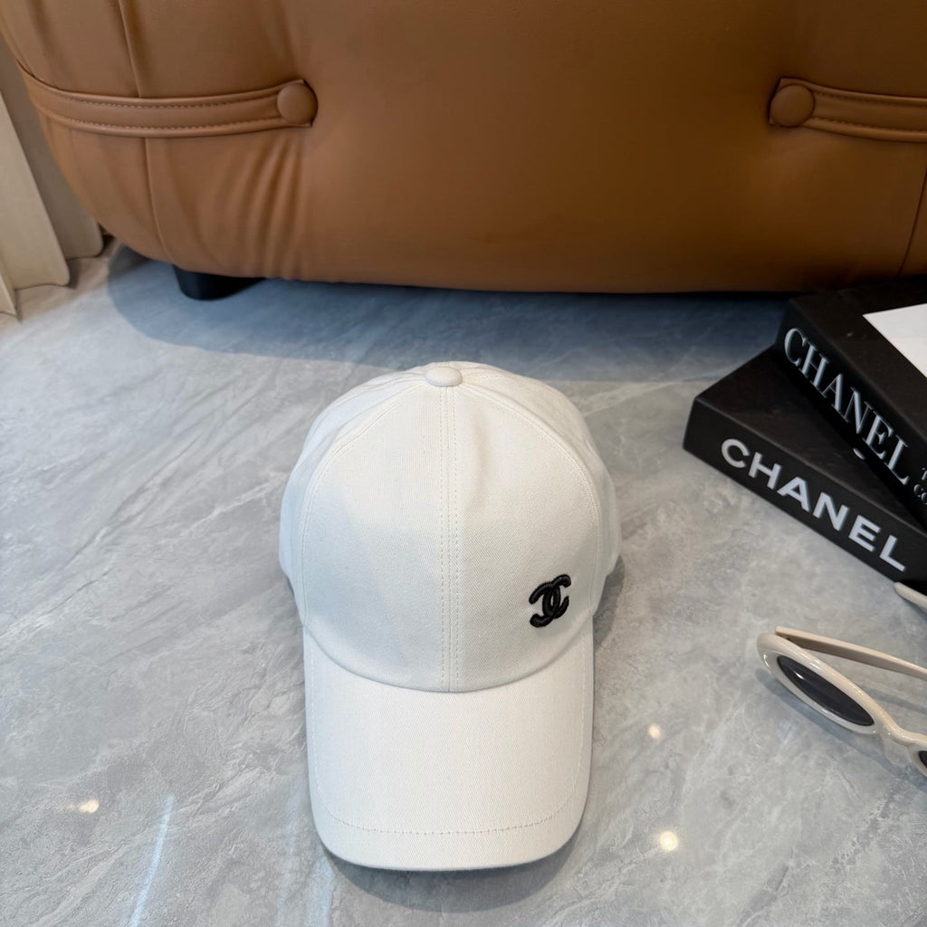 CELINE 26S BASEBALL CAP STYLE 208