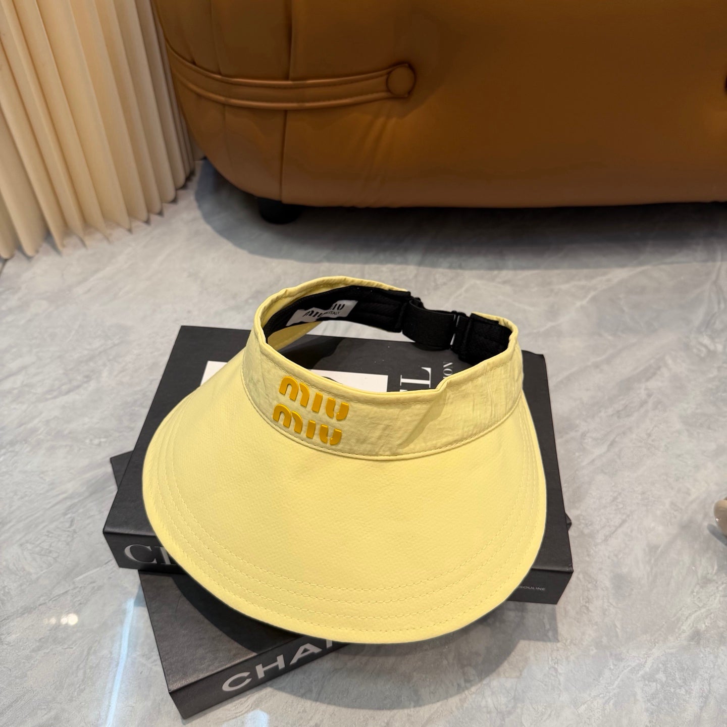 MIUMIU 26S CLASSIC SUN VISOR 332846