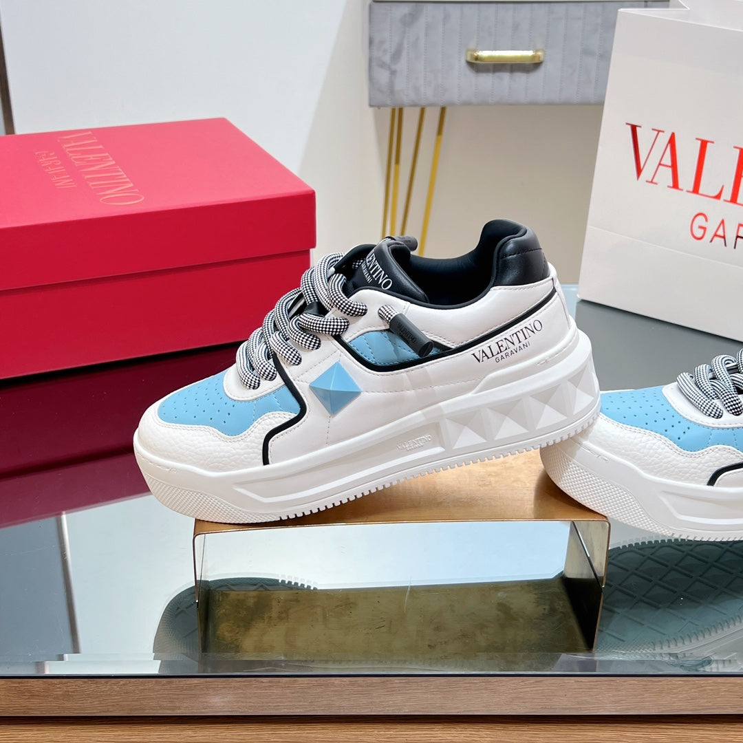 VALENTINO 25S GARAVANI ONE STUD XL PLATFORM SNEAKERS IN WHITE MIX BLUE LAMBSKIN STYLE 6