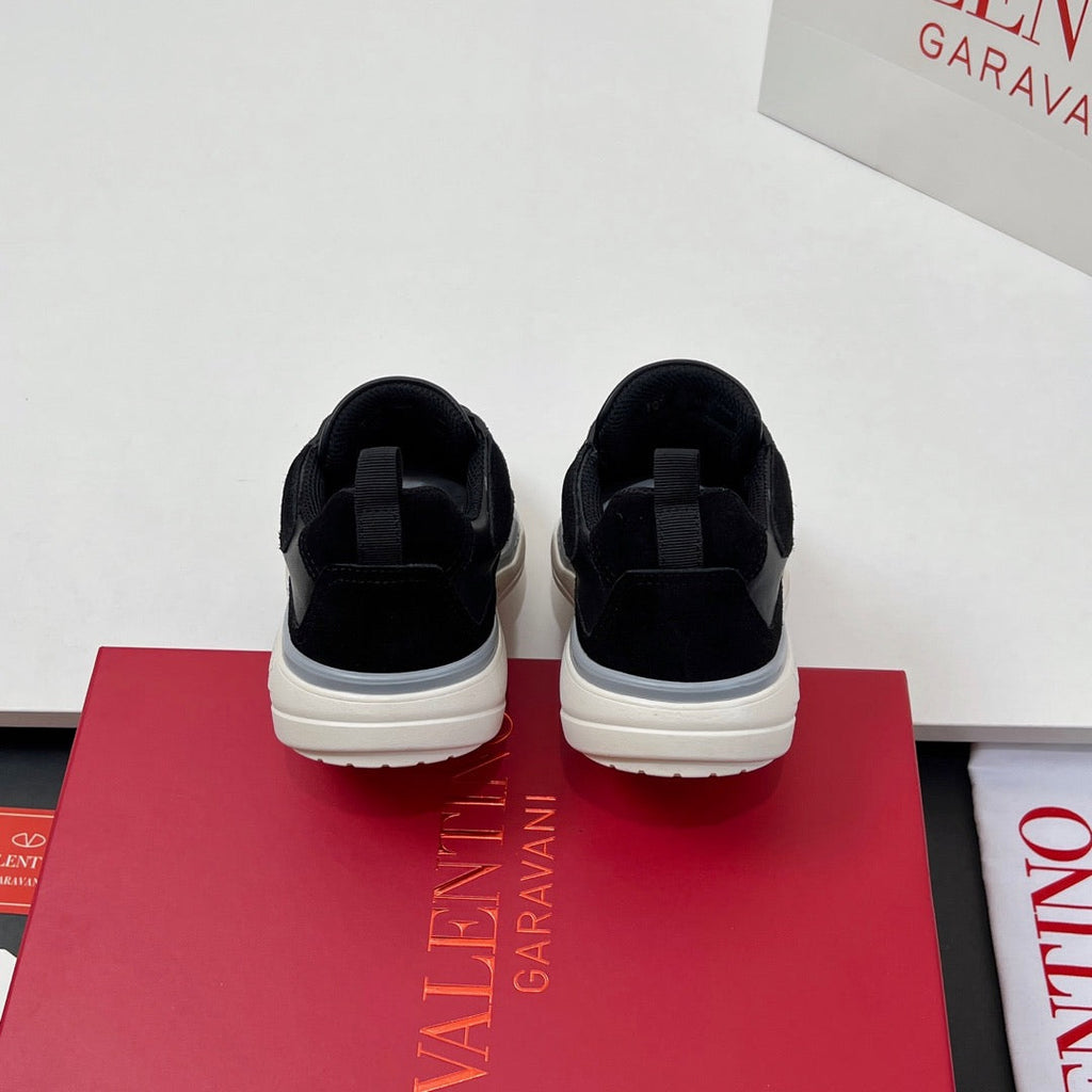 VALENTINO 25S RUNBOOT SNEAKERS IN BLACK SUEDE AND LAMBSKIN