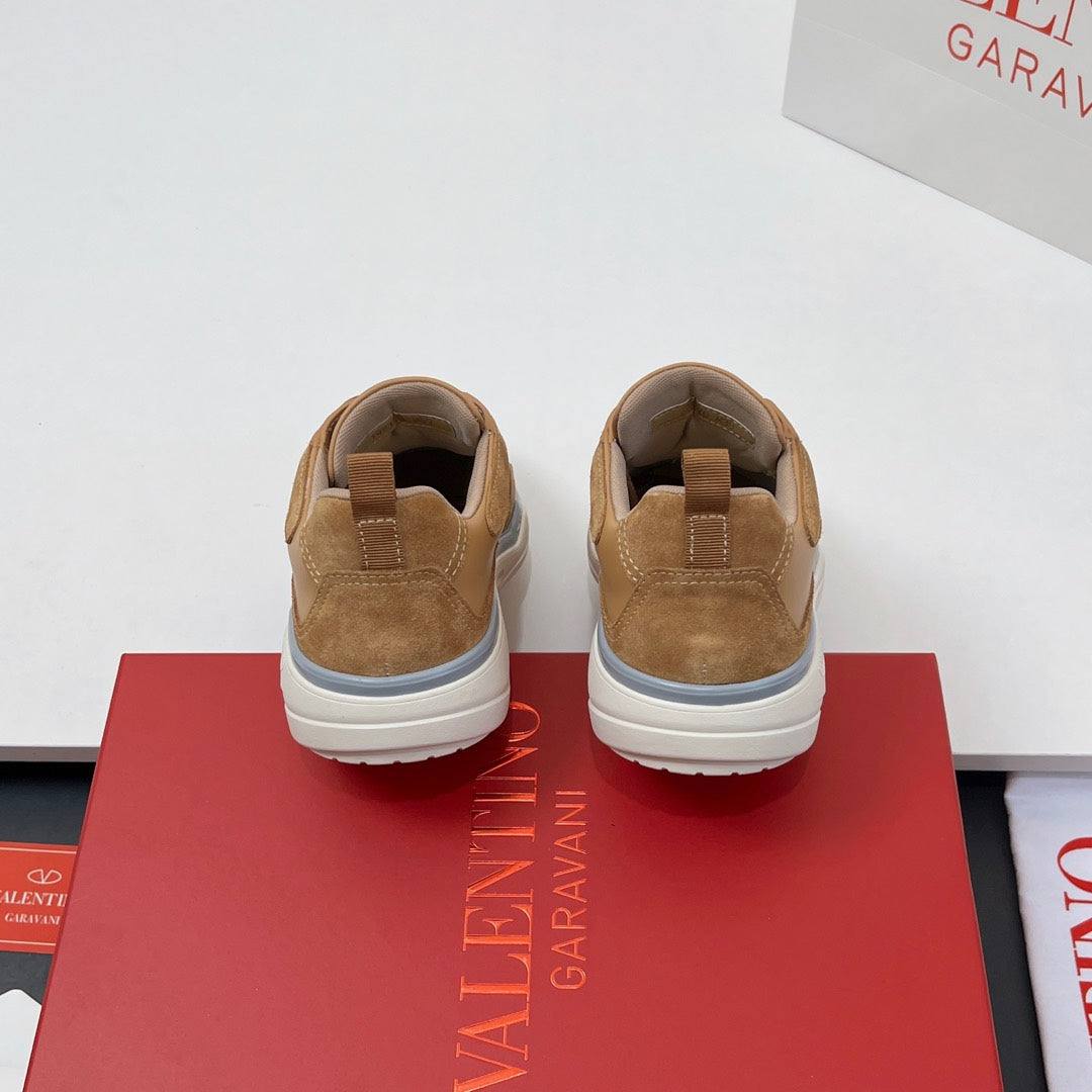 VALENTINO 25S RUNBOOT SNEAKERS IN BROWN SUEDE AND LAMBSKIN