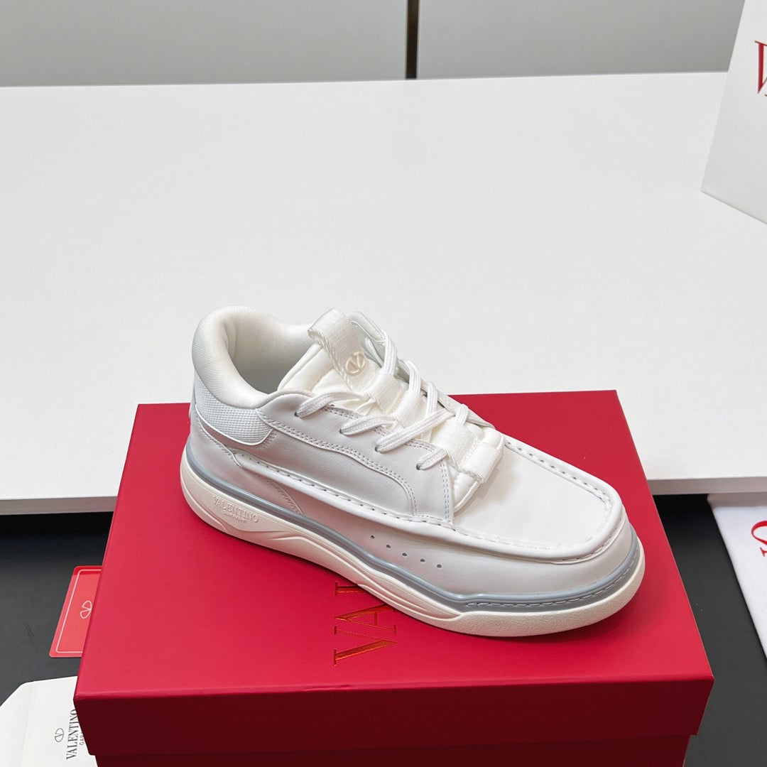 VALENTINO 25S RUNBOOT SNEAKERS IN WHITE LAMBSKIN